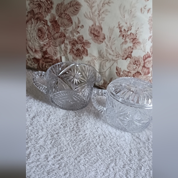 Sugar and creamer set - Picture 2 of 5